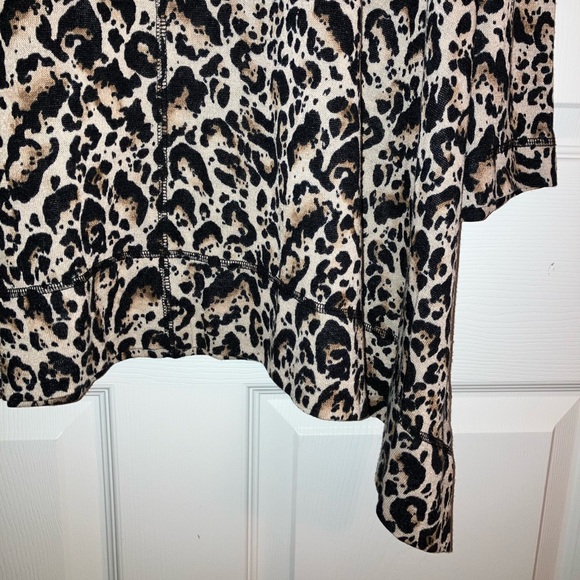 Jones New York Flowy Leopard Print Tunic - Picture 2 of 4